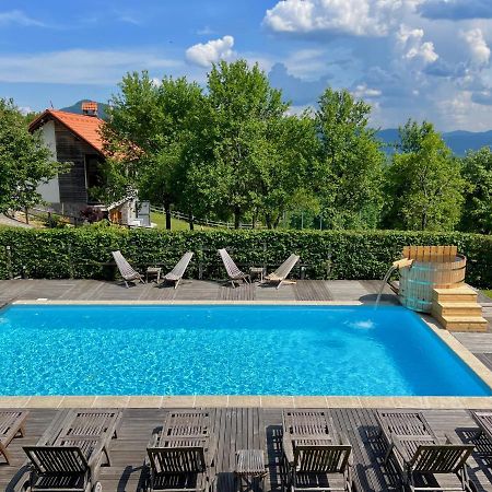Guest House Domacija Krnc Hrib pri Hinjah Екстериор снимка