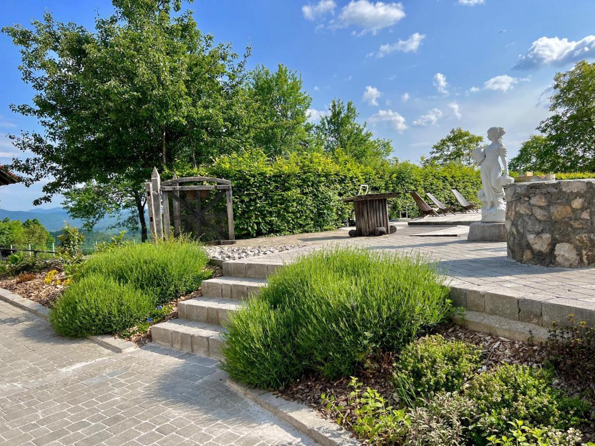 Guest House Domacija Krnc Hrib pri Hinjah Екстериор снимка