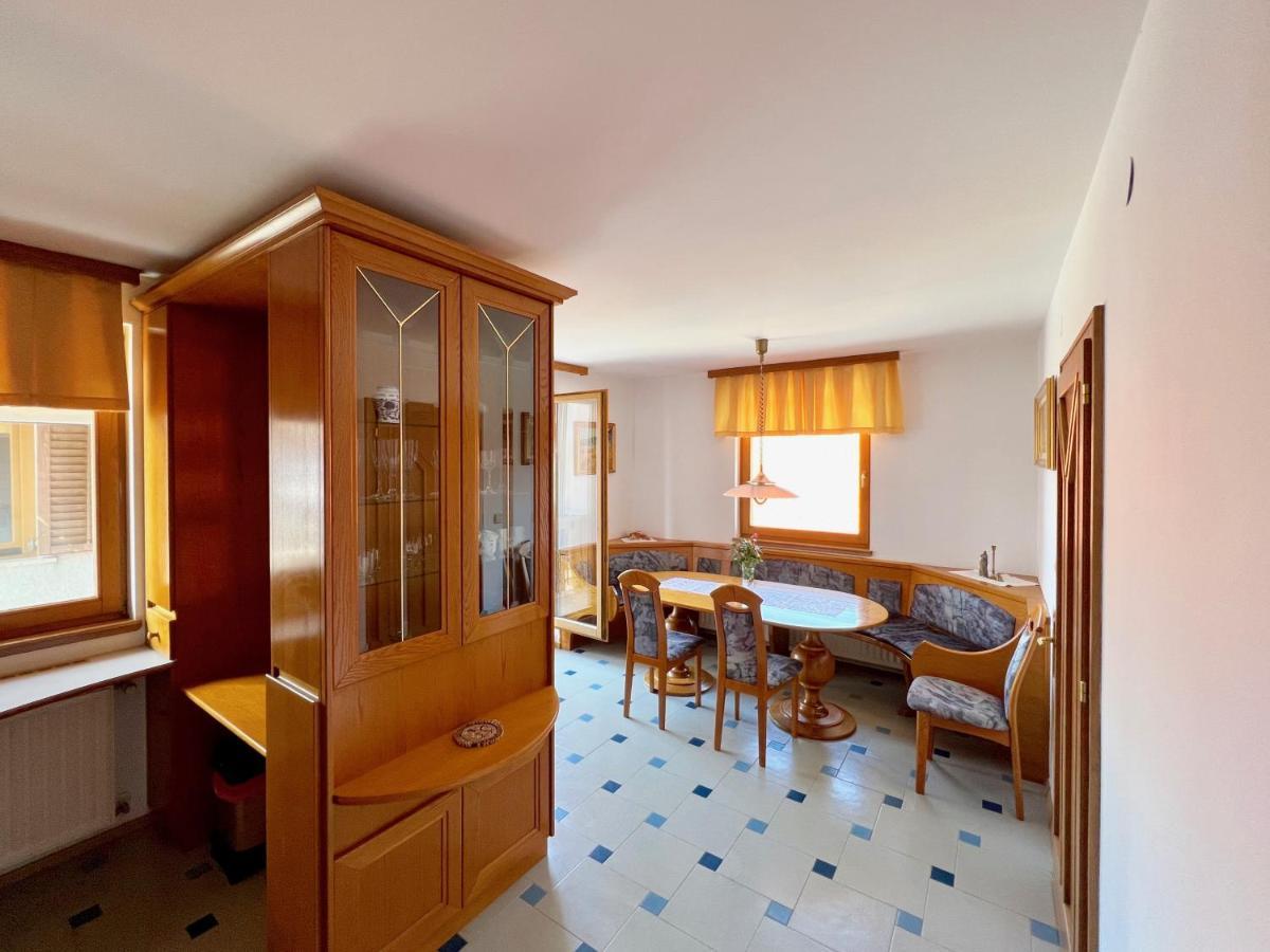 Guest House Domacija Krnc Hrib pri Hinjah Екстериор снимка