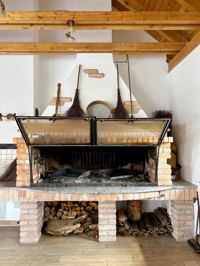 Guest House Domacija Krnc Hrib pri Hinjah Екстериор снимка
