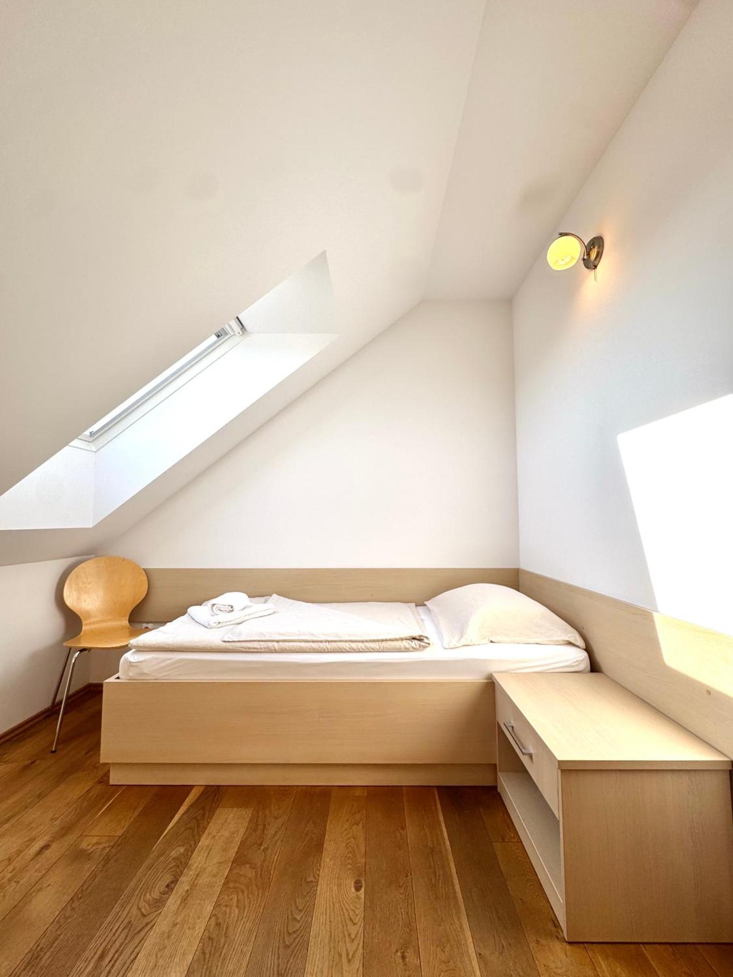 Guest House Domacija Krnc Hrib pri Hinjah Екстериор снимка